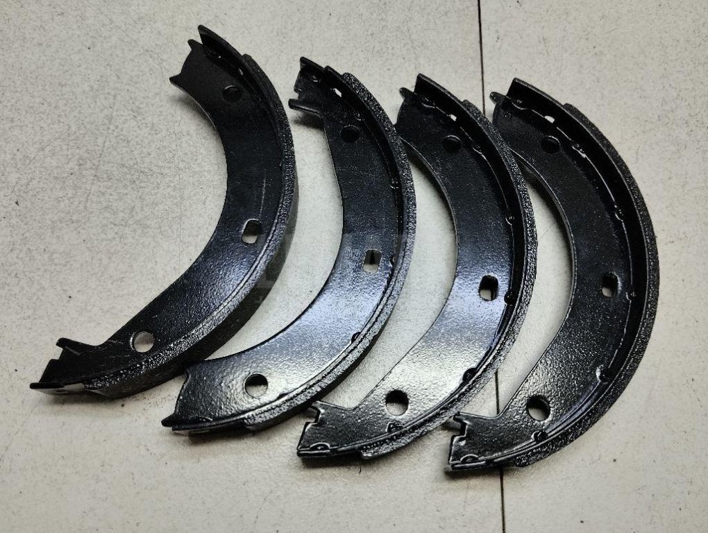 Колодки ручного тормоза к-кт