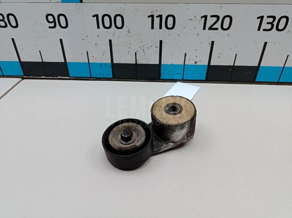 Натяжитель ремня