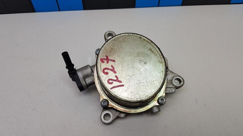 Насос вакуумный