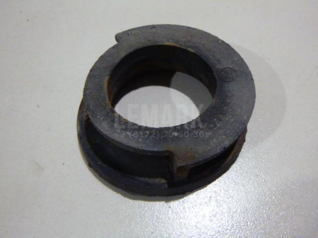 Опора задней пружины нижняя