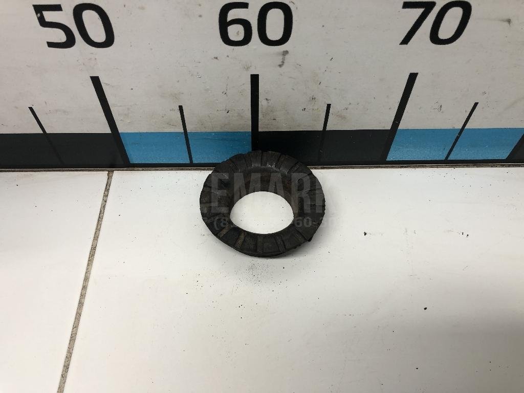 Опора задней пружины нижняя