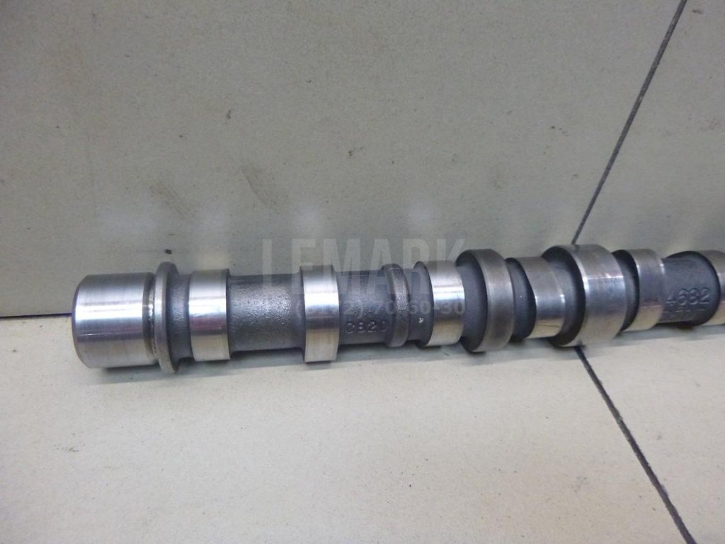 Распредвал выпускной для  Audi A4 [B9] 2015