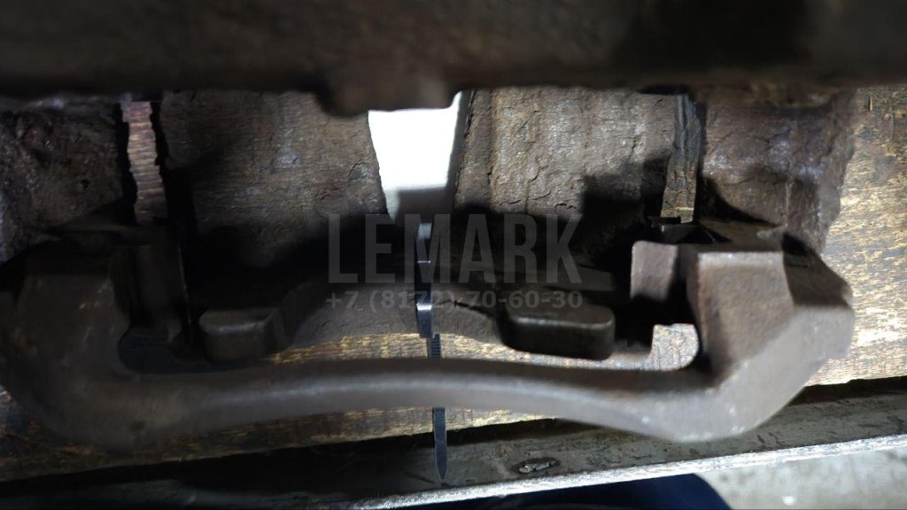 Суппорт тормозной передний правый