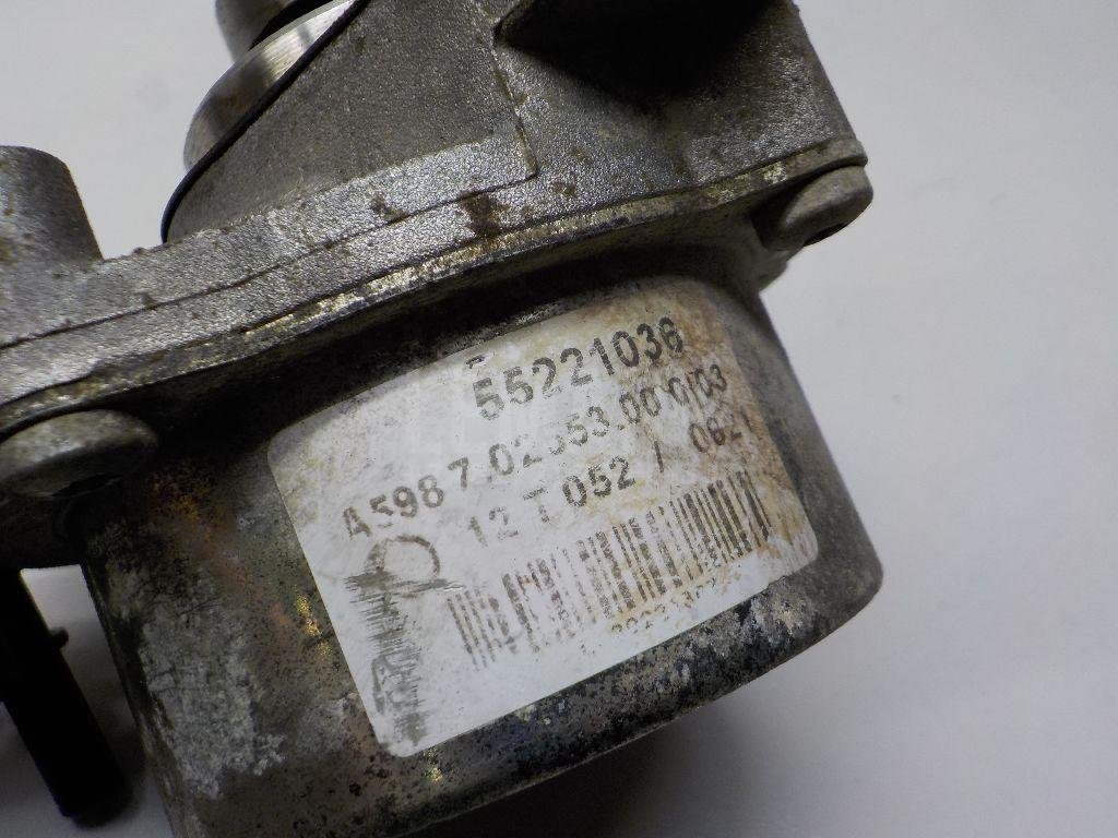 Насос вакуумный