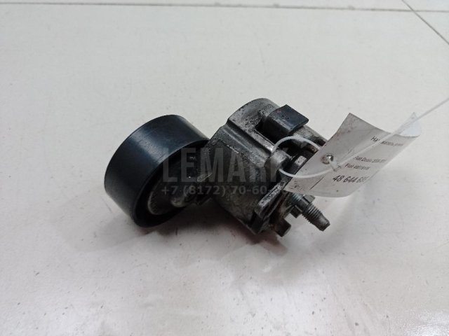 Натяжитель ремня