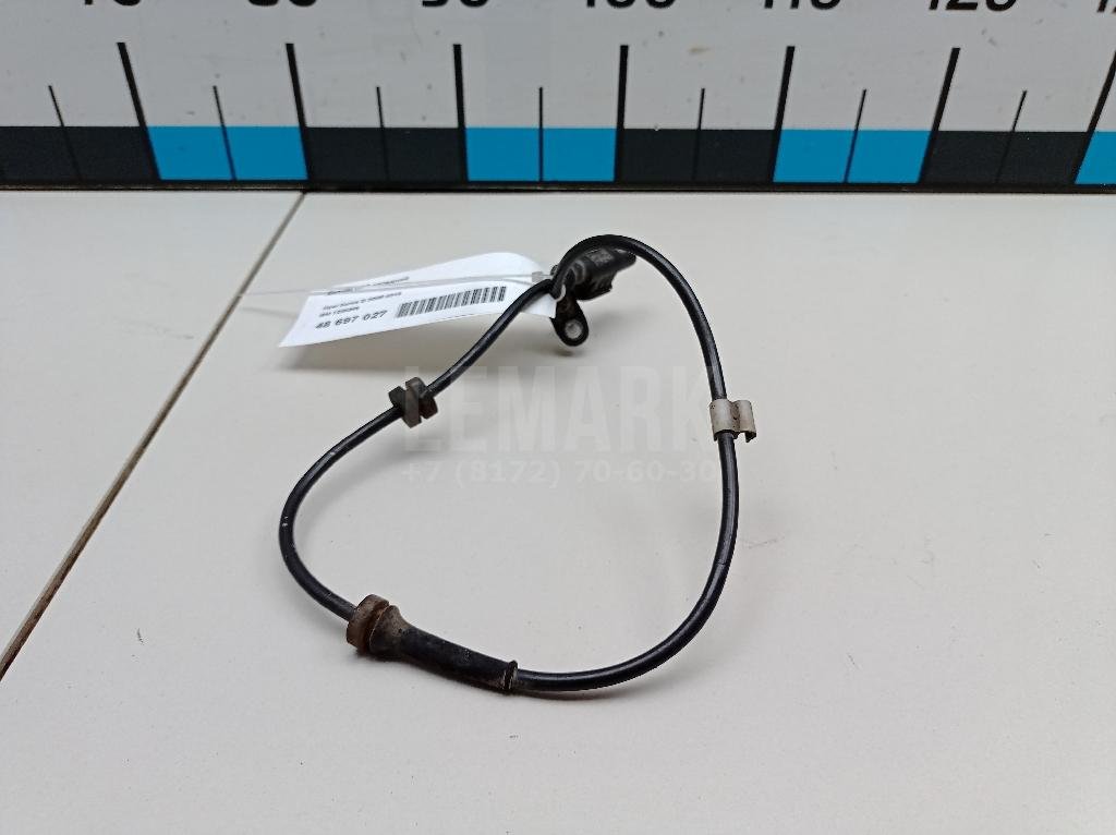 Датчик ABS передний