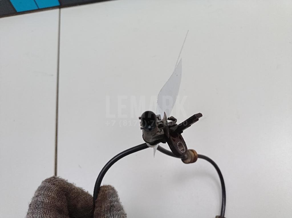 Датчик ABS передний