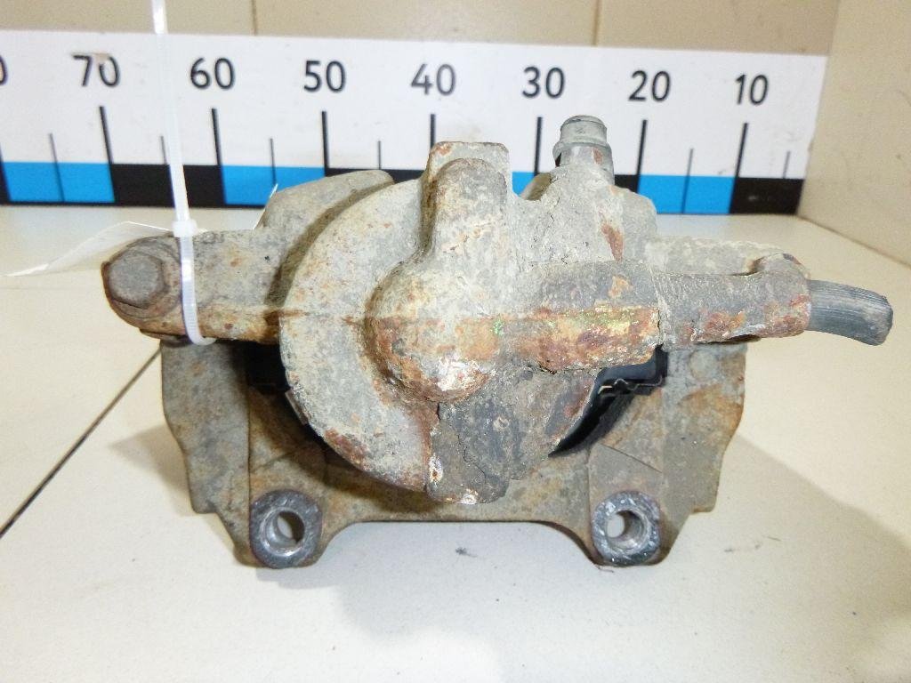 Суппорт тормозной передний правый