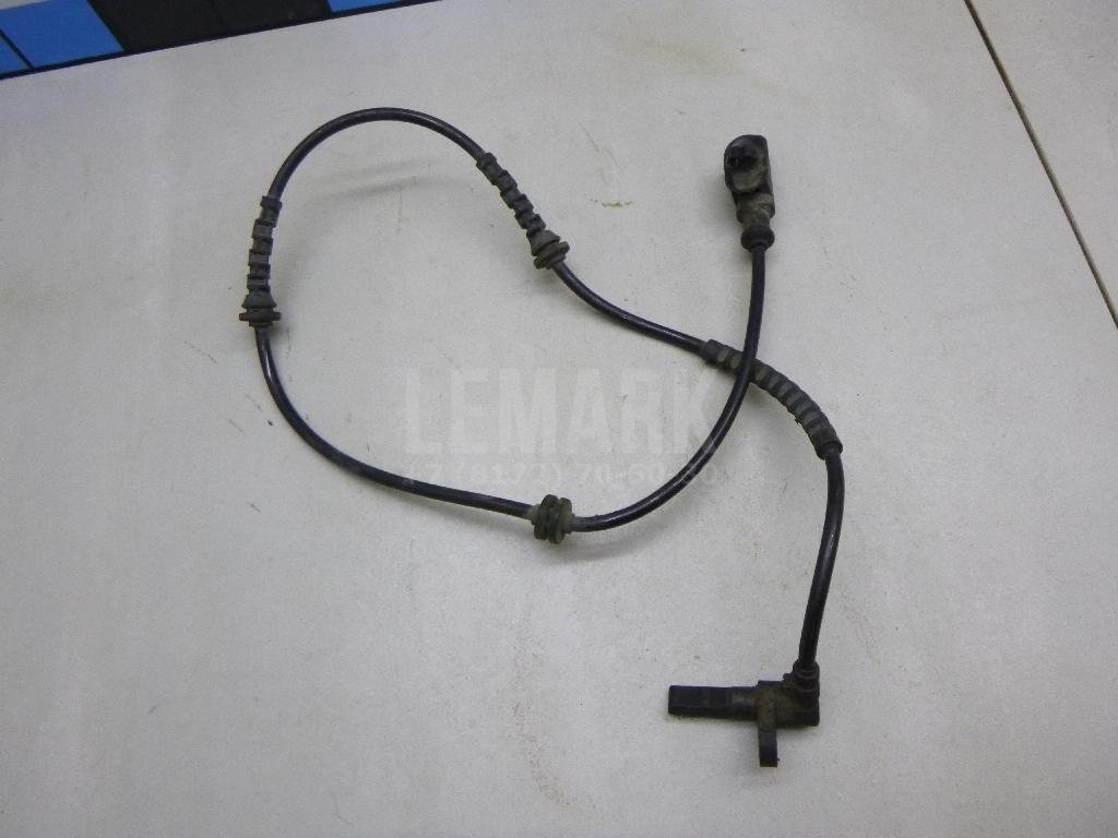 Датчик ABS передний