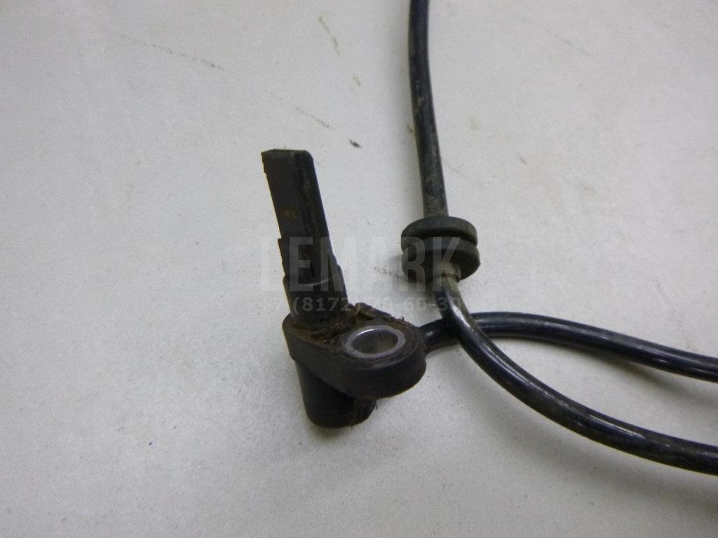 Датчик ABS передний