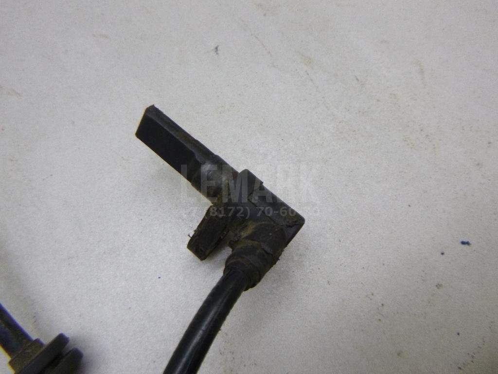 Датчик ABS передний