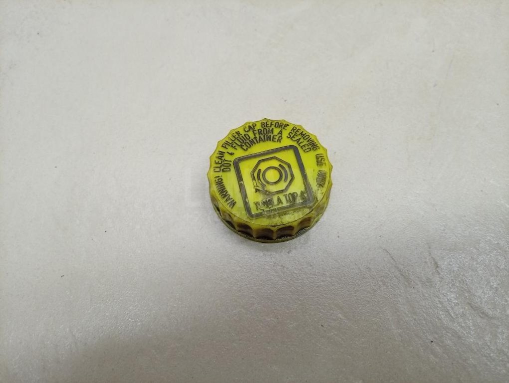 Крышка бачка тормозной жидкости