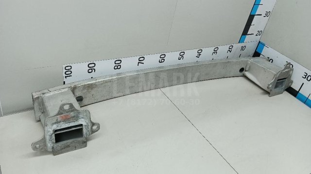 Усилитель переднего бампера