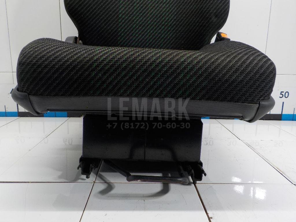 Сиденье переднее правое для  Audi A4 (B9) Allroad 2016