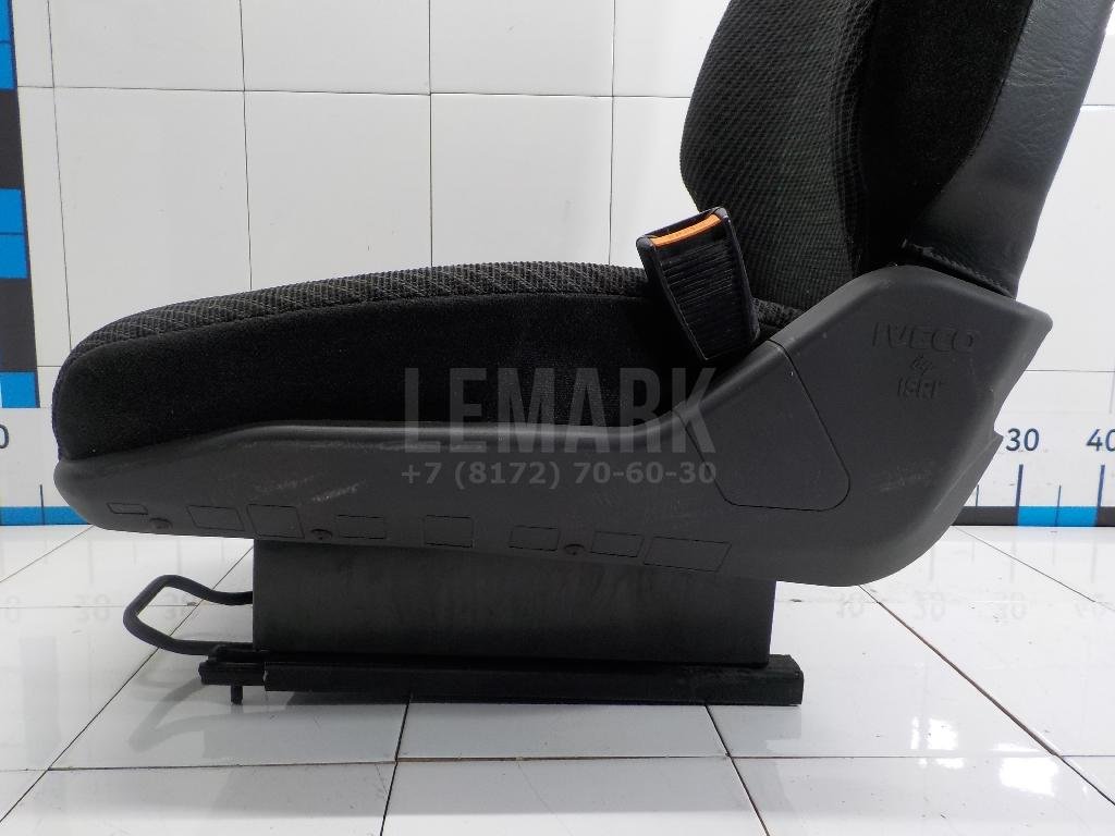 Сиденье переднее правое для  Audi A4 (B9) Allroad 2016