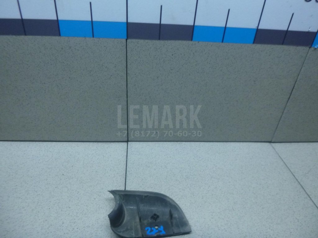 Накладка зеркала правого
