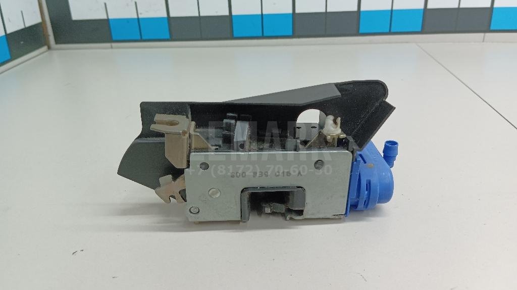 Замок двери задней правой