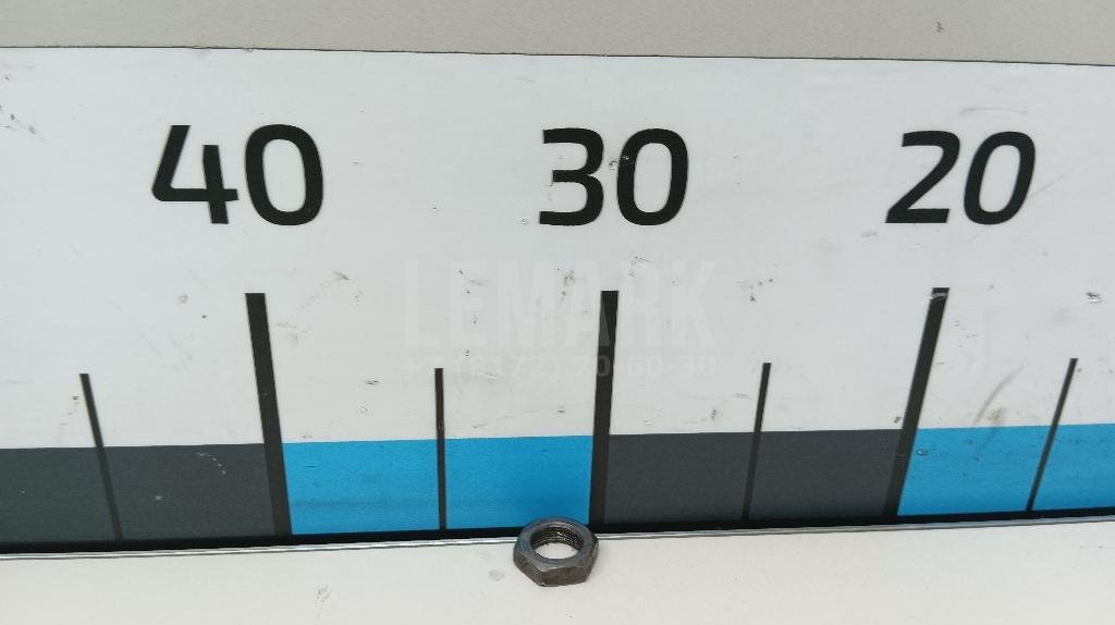 Гайка задней ступицы