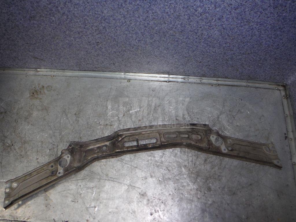 Панель передняя