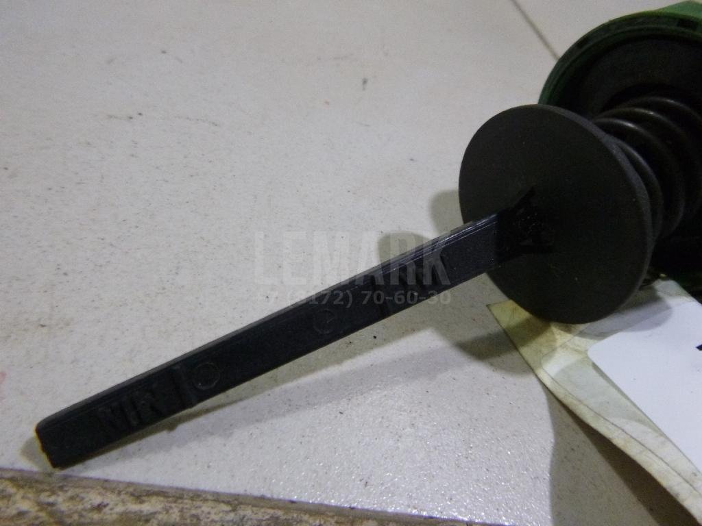 Крышка бачка гидроусилителя