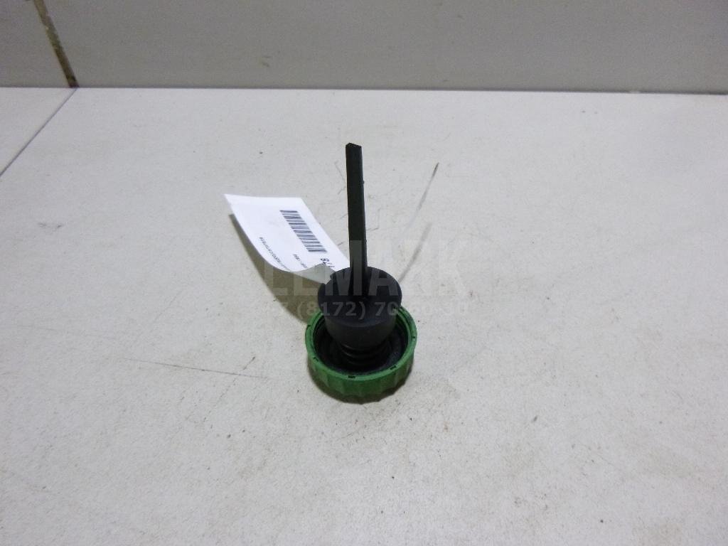 Крышка бачка гидроусилителя