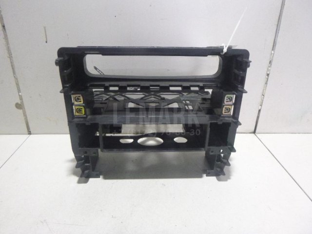 Рамка магнитолы