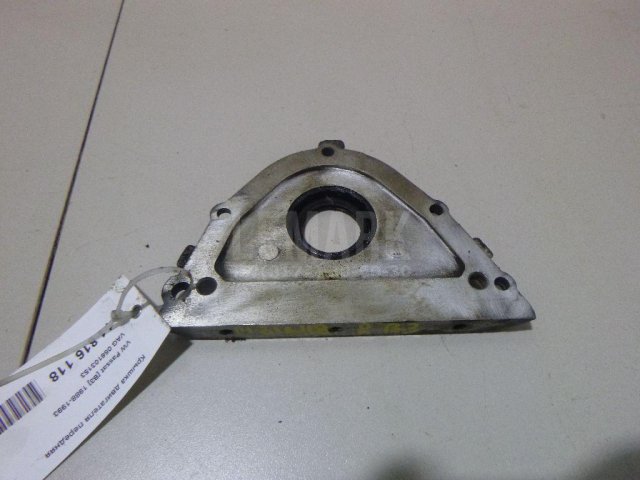 Крышка двигателя передняя