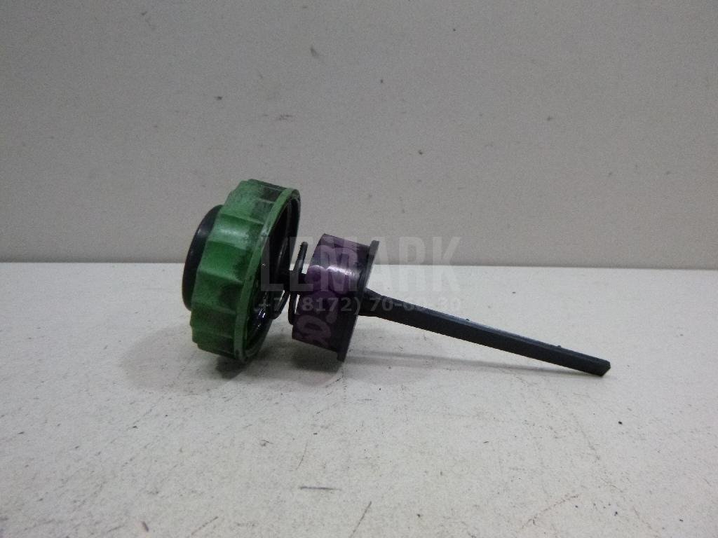 Крышка бачка гидроусилителя