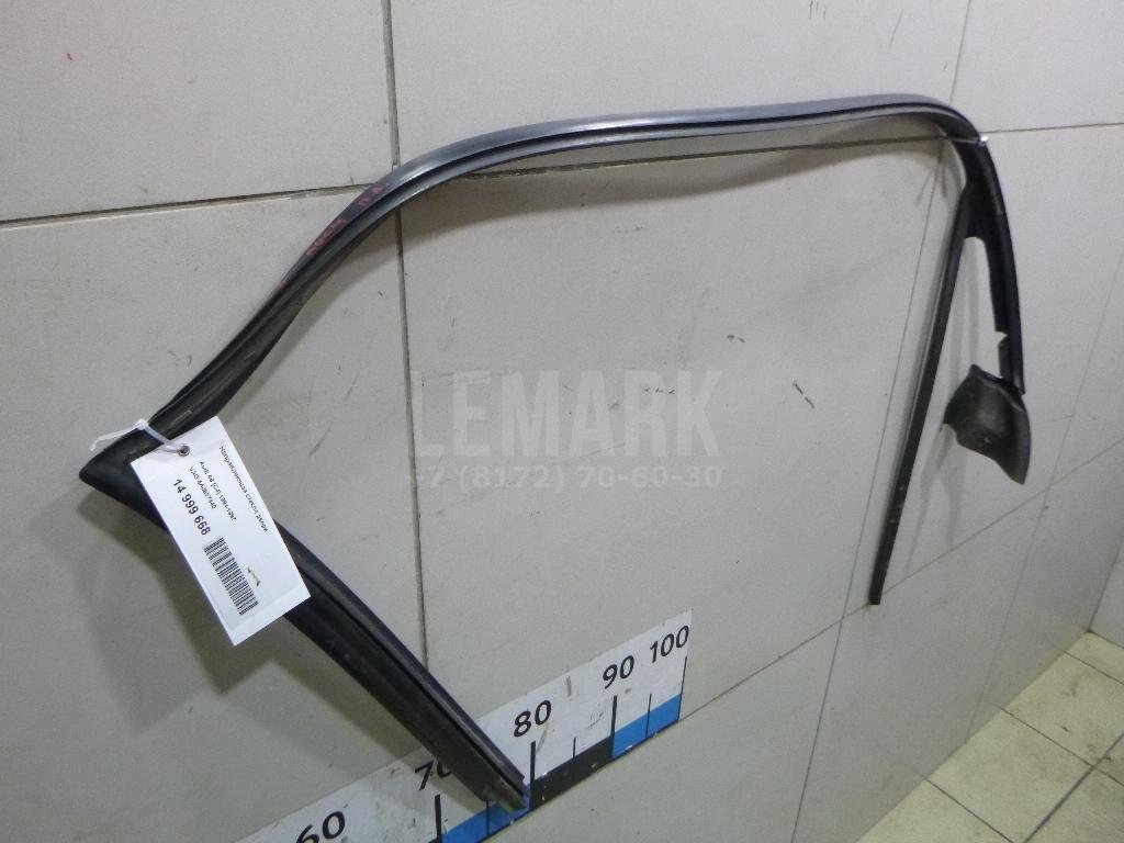 Направляющая стекла двери