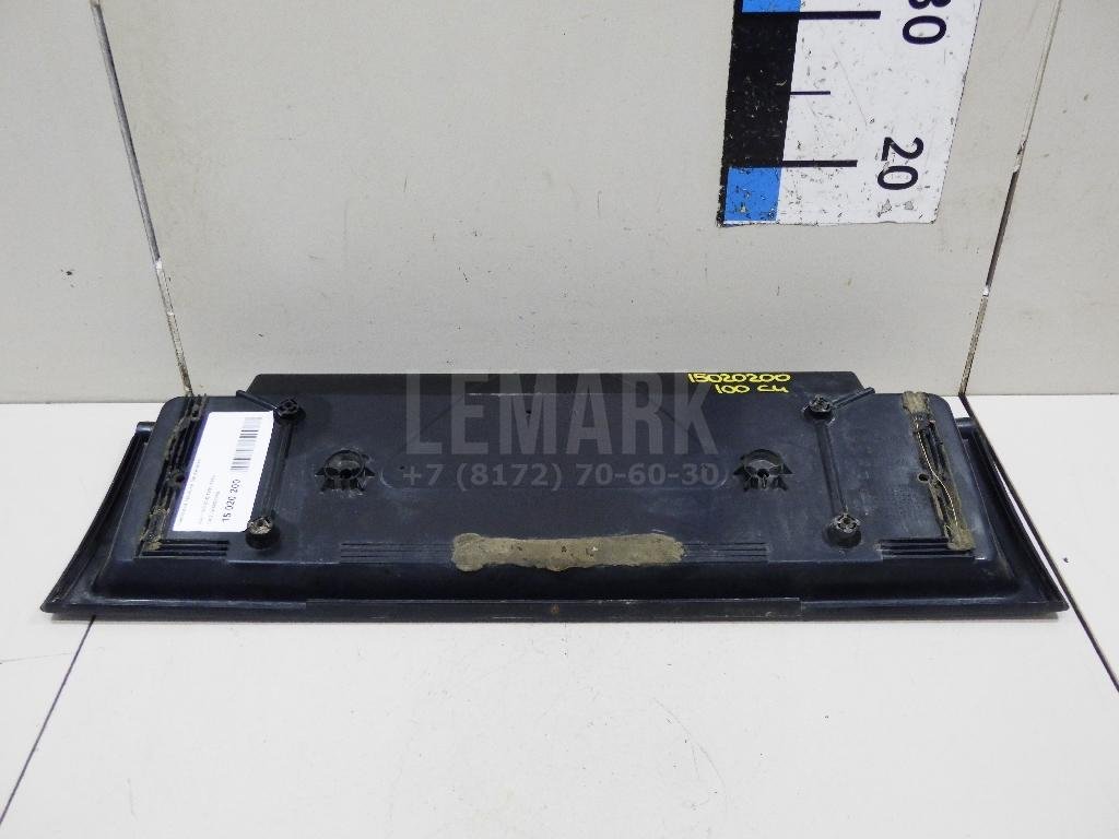 Накладка крышки багажника