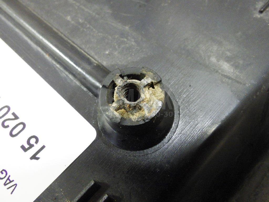 Накладка крышки багажника