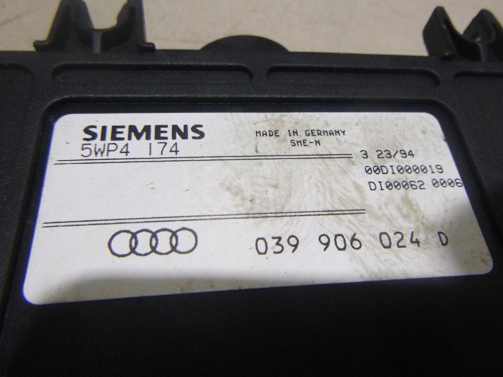 Блок управления двигателем