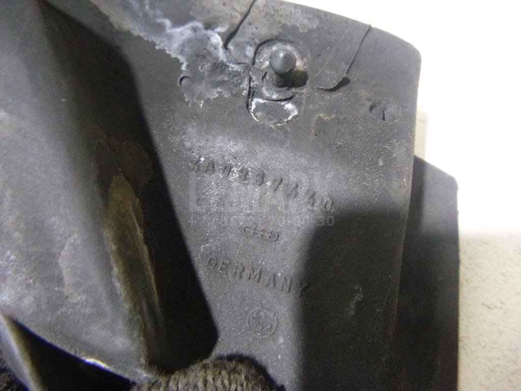 Направляющая стекла двери