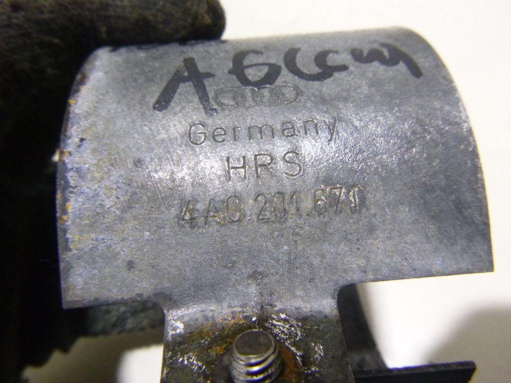 Кронштейн топливного фильтра