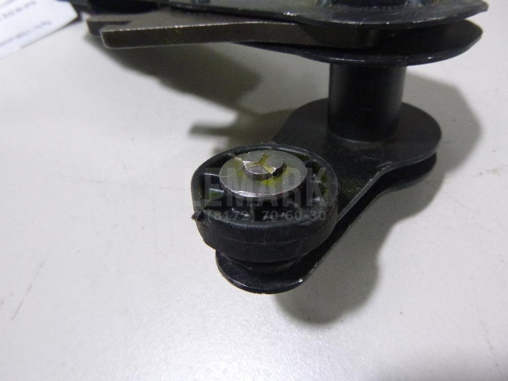 Рычаг стояночного тормоза