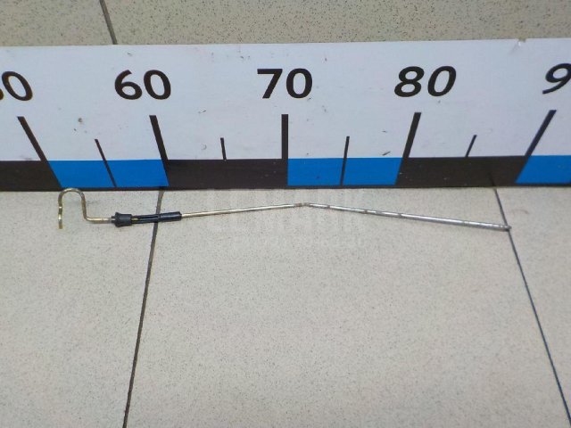 Тяга замка багажника