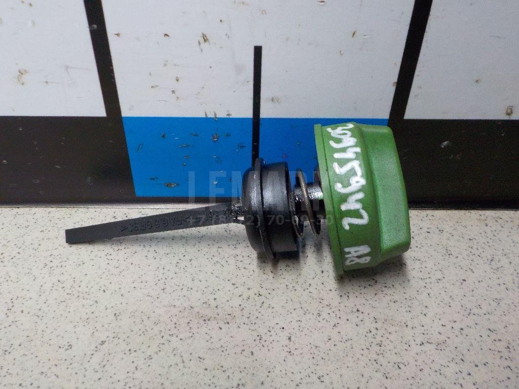 Крышка бачка гидроусилителя