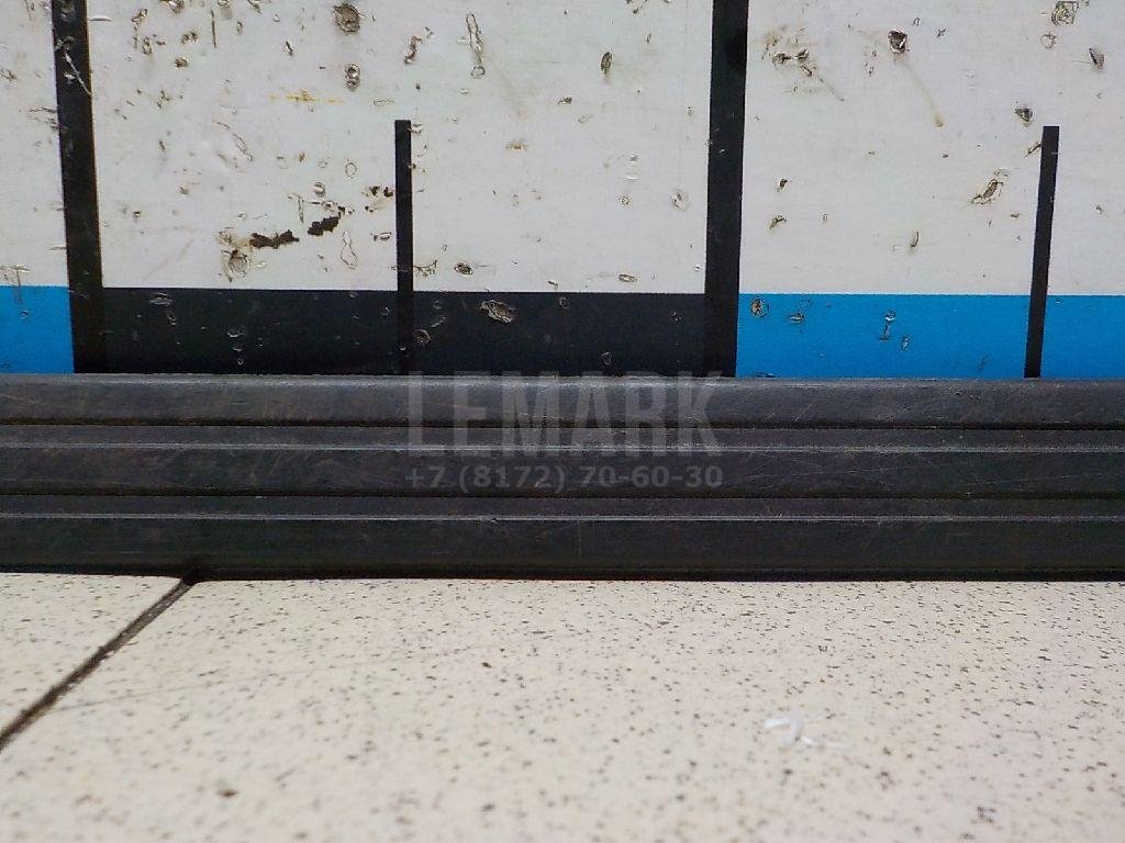 Накладка порога (внутренняя)