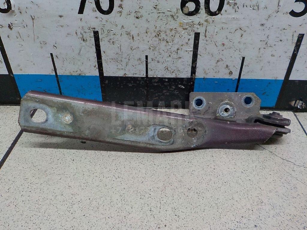 Петля капота правая