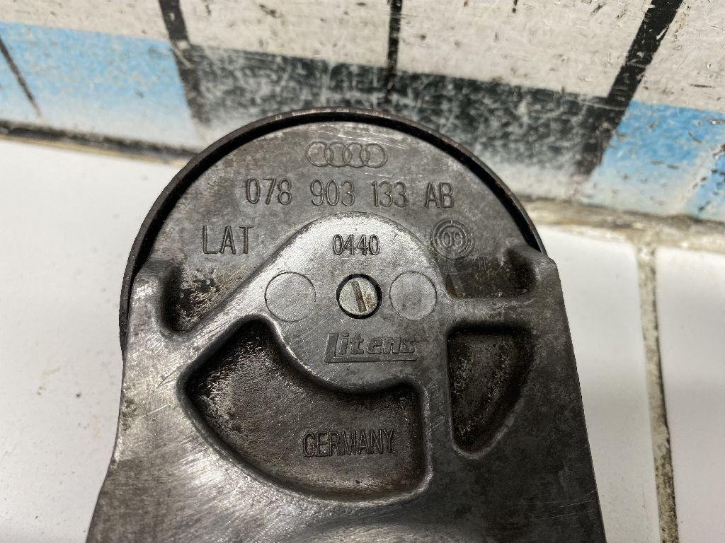 Натяжитель ремня