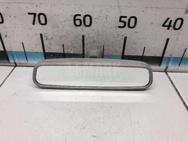 Зеркало заднего вида