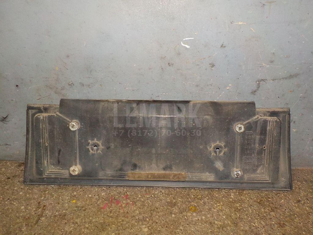 Накладка крышки багажника