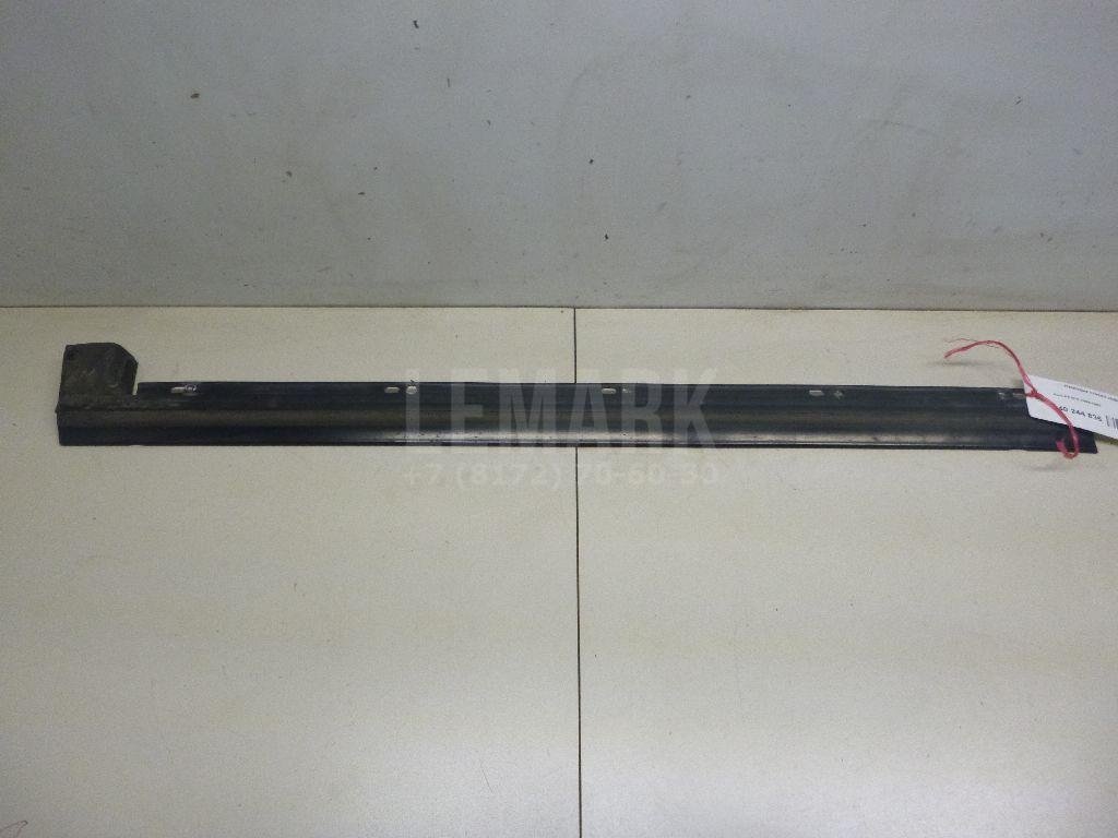 Накладка стекла заднего правого