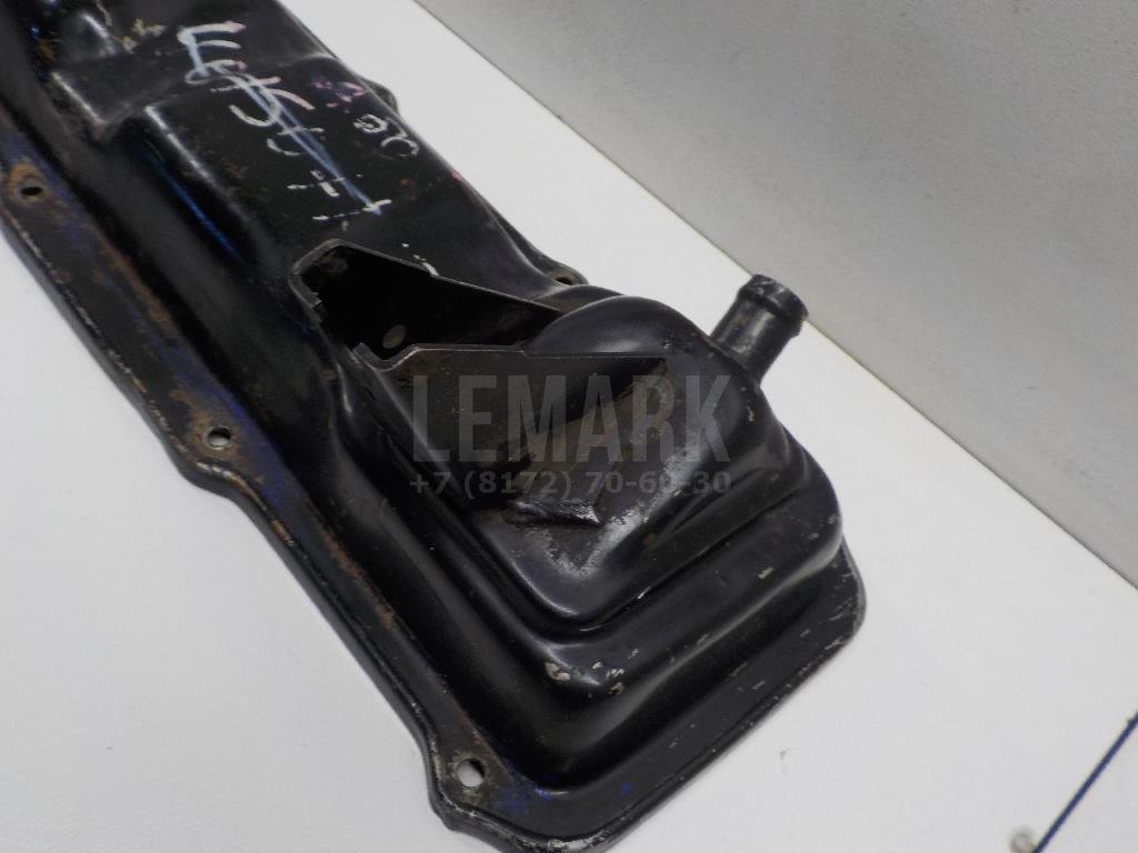 Крышка головки блока (клапанная)