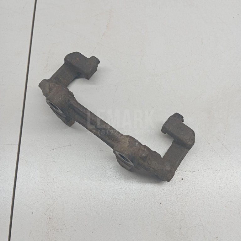 Скоба суппорта переднего