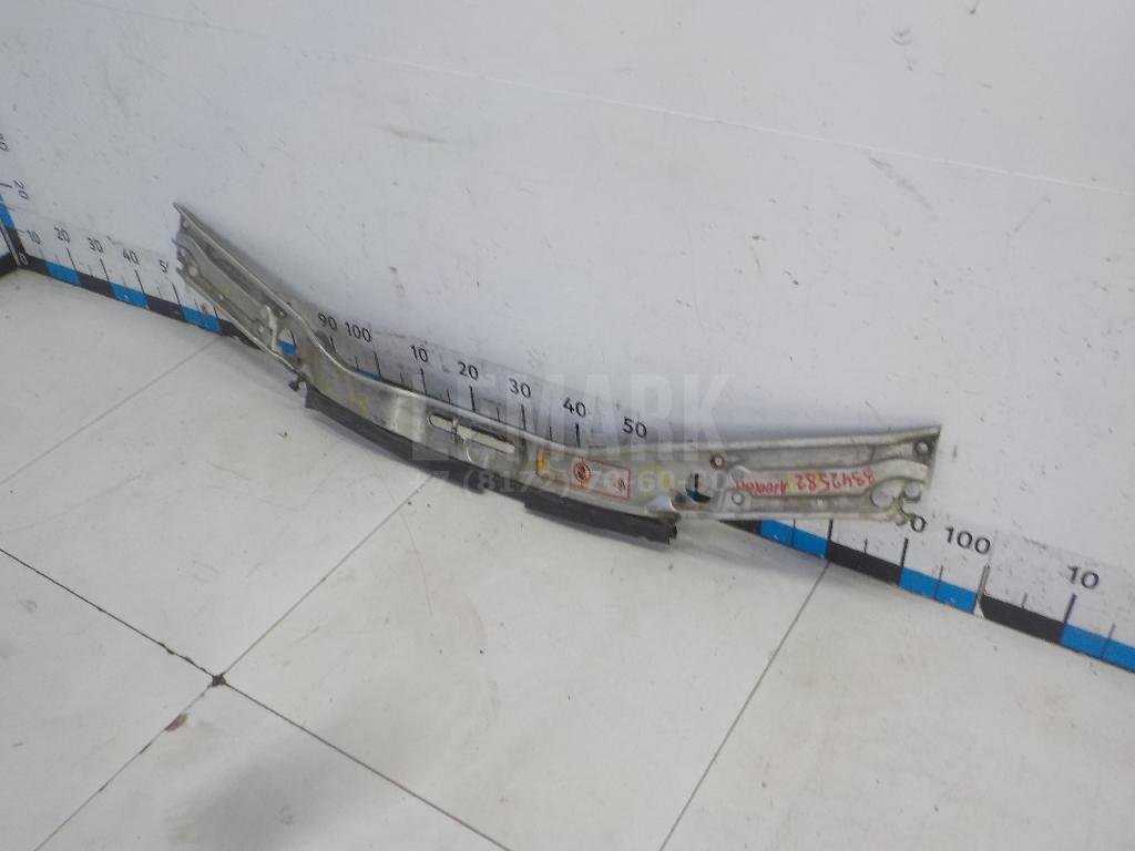 Панель передняя