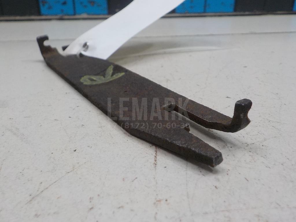 Планка разводки колодок правая