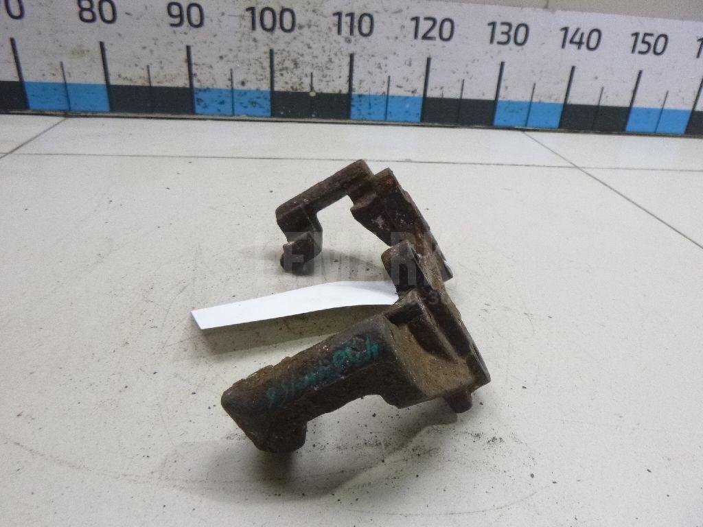 Скоба суппорта переднего