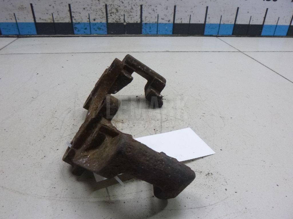 Скоба суппорта переднего