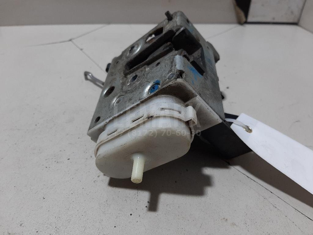 Замок двери задней правой